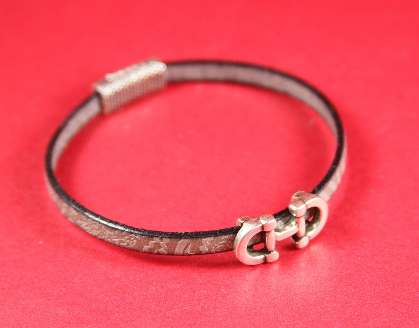 FS0137>>MADE in EUROPE  zamak stirrup slider, 5mm flat cord slider, 5mm cord snaffle sliders, zamak stirrup slider Qty1