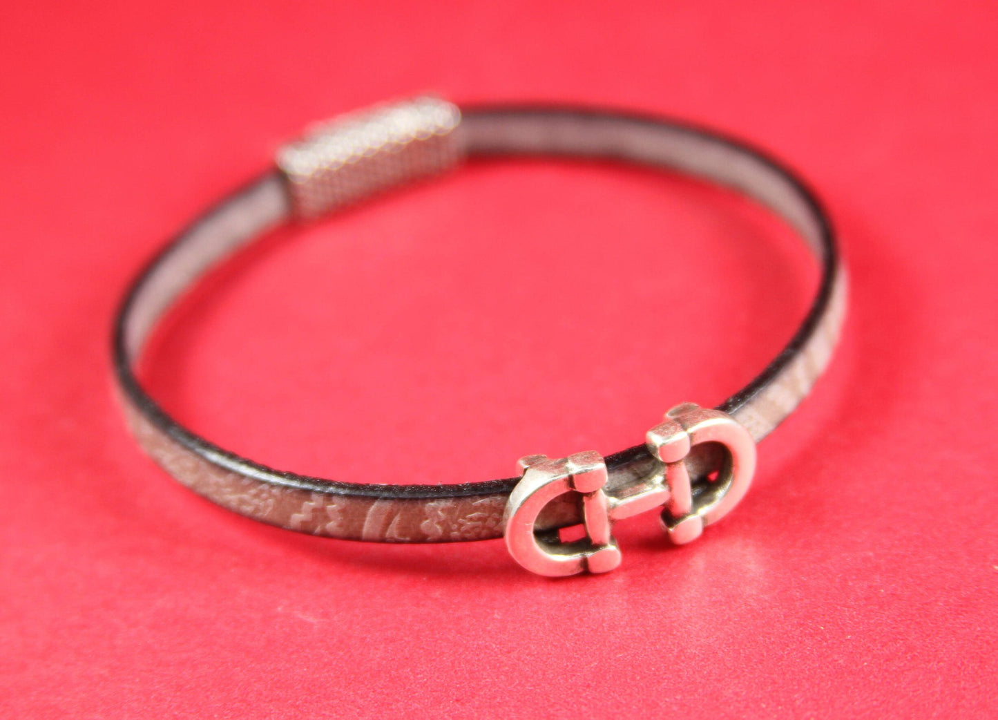 FS0137>>MADE in EUROPE  zamak stirrup slider, 5mm flat cord slider, 5mm cord snaffle sliders, zamak stirrup slider Qty1