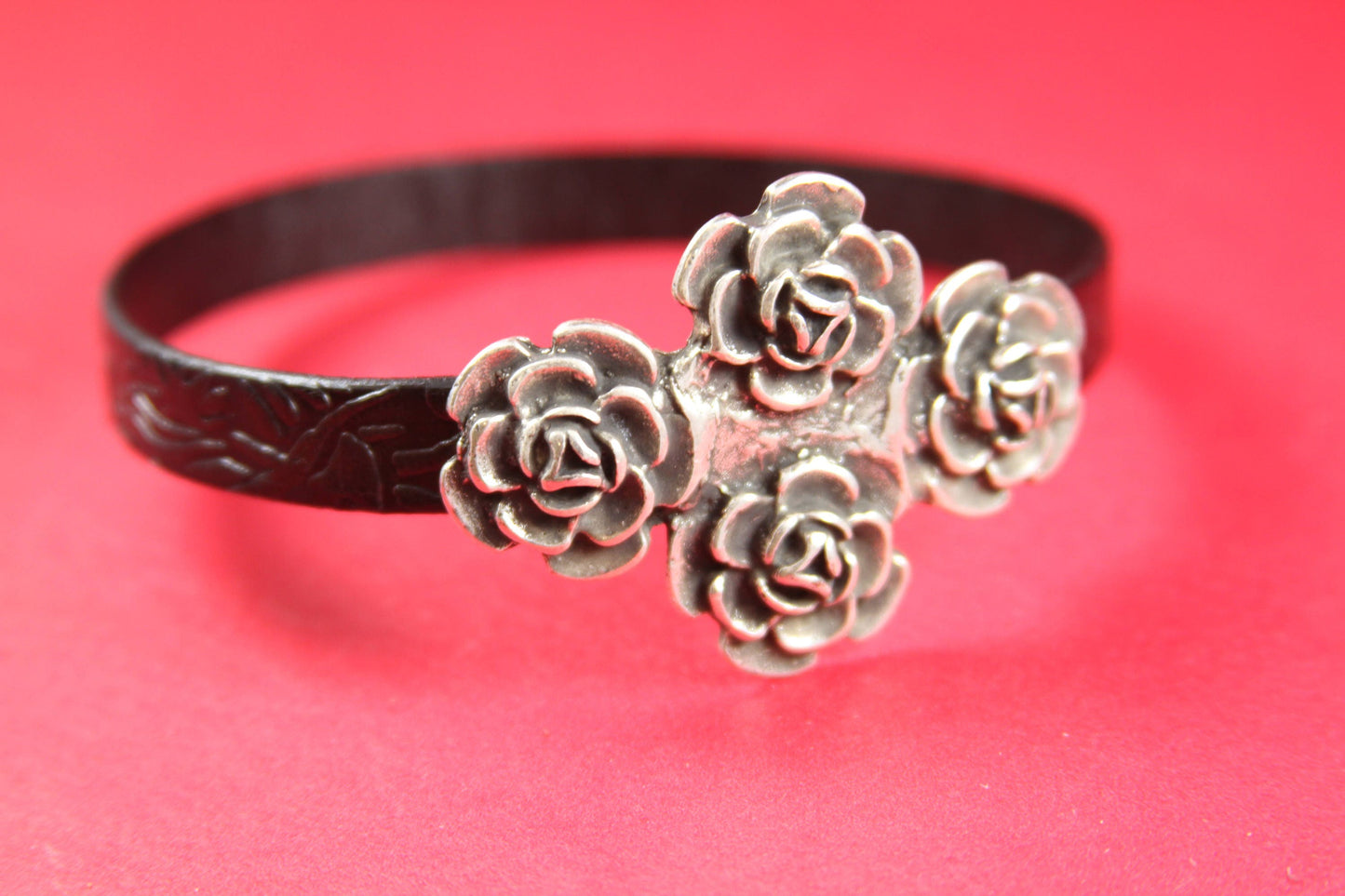 C0102>> MADE IN EUROPE  zamak flowers connector 10mm flat cord, 10mm flat cord connector, Qty1