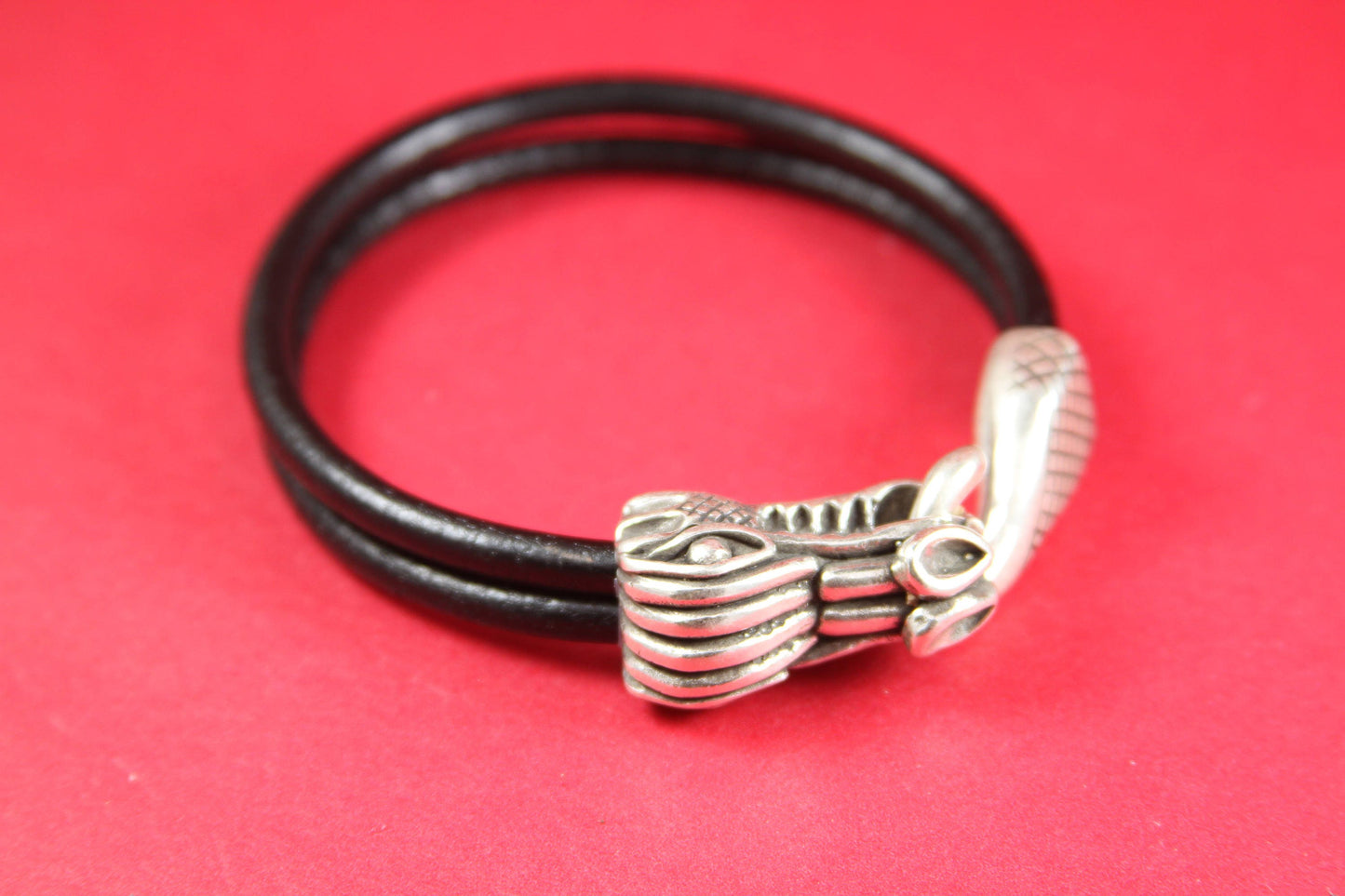 LC0027>>MADE IN EUROPE zamak dragon hook clasp, licorice dragon clasp, zamak dragon clasp, (77904/05)Qty1
