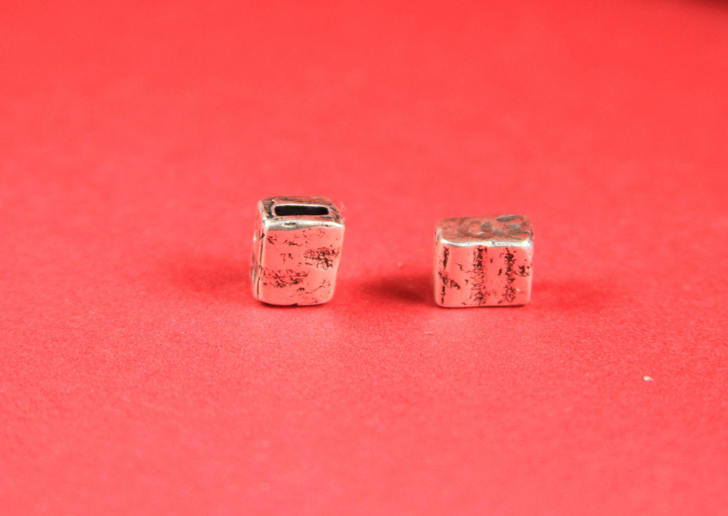 FS0293>>MADE in EUROPE 2 zamak hammered sliders for 5mm cord, flat cord slider, zamak hammered slider qty2