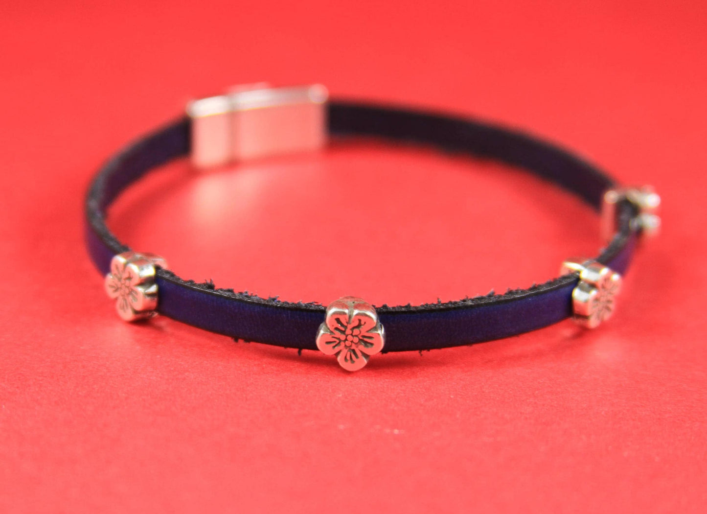 FS0326>>MADE IN EUROPE 4 zamak flower sliders 5mm flat cord, 5mm flat cord slider, flower slider for 5mm flat cord (78313/05) Qty4