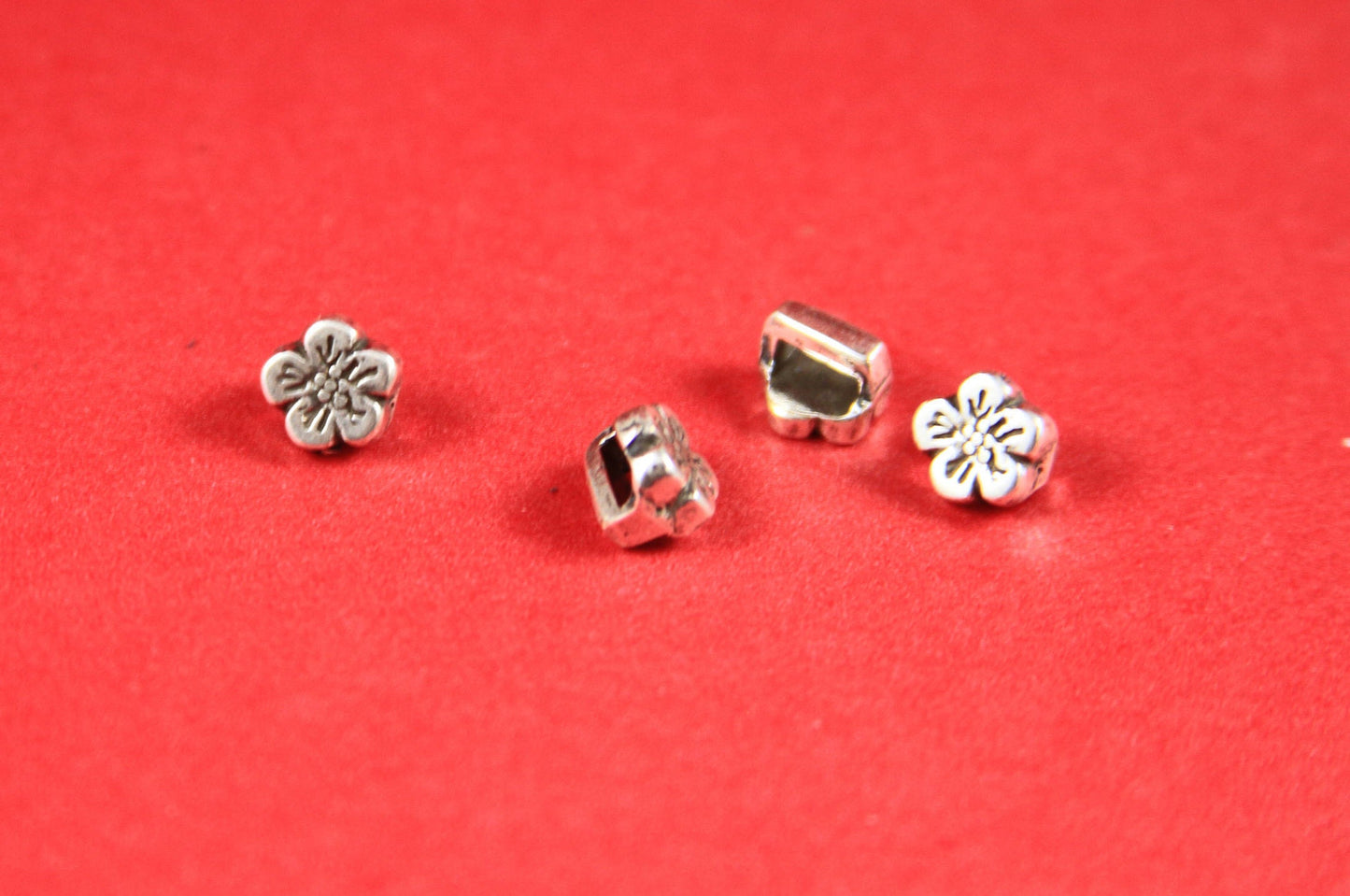 FS0326>>MADE IN EUROPE 4 zamak flower sliders 5mm flat cord, 5mm flat cord slider, flower slider for 5mm flat cord (78313/05) Qty4