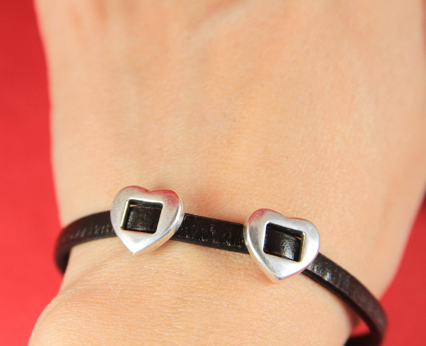 FS0282>>MADE in EUROPE 2 zamak heart sliders for 5mm cord, flat cord heart  slider, silver heart slider  qty2
