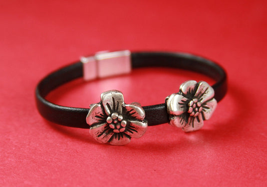FS0331>>MADE IN EUROPE 2 zamak flower sliders 6mm flat cord, Qty2