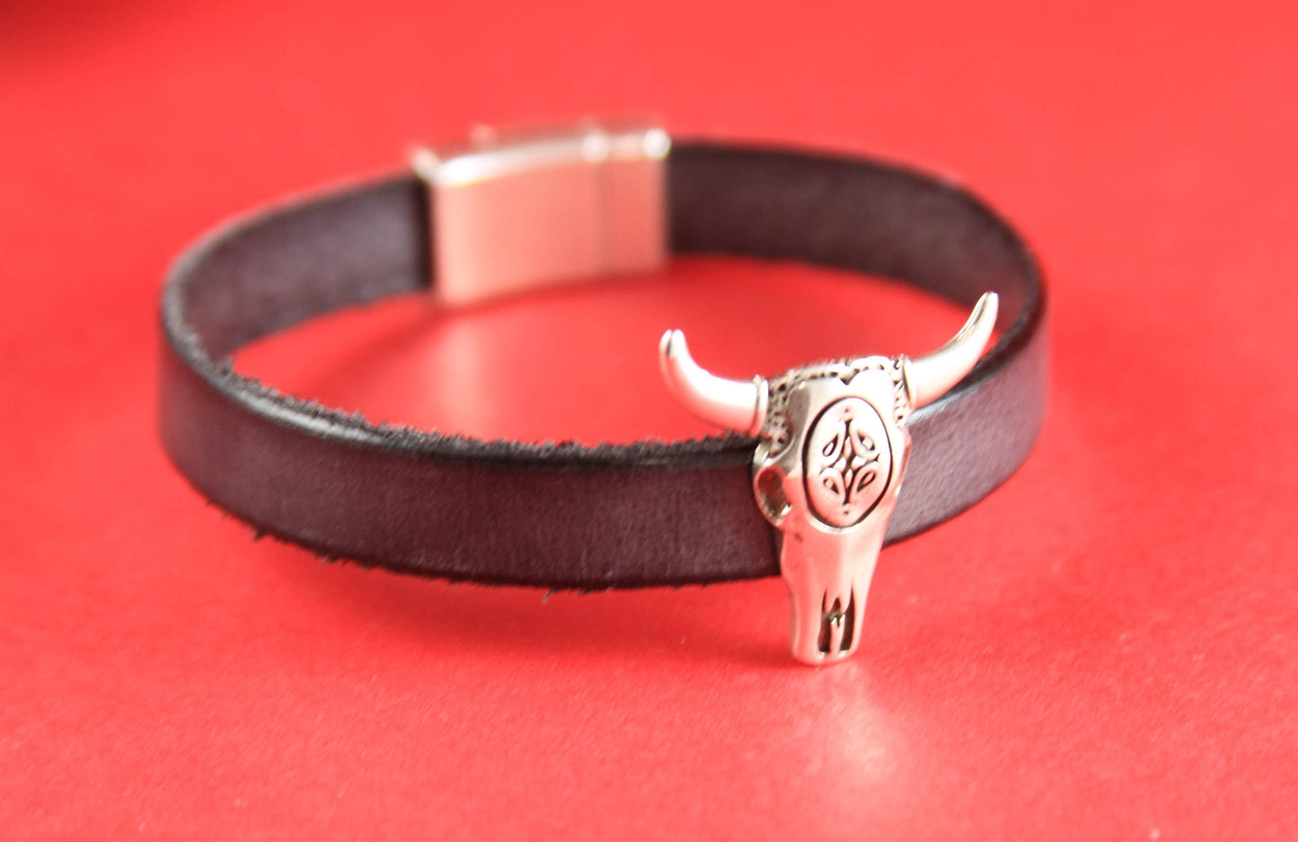 FS0158>>MADE in EUROPE 2 zamak bull skull sliders for 10mm flat leather cord, 10mm flat cord slider Qty2