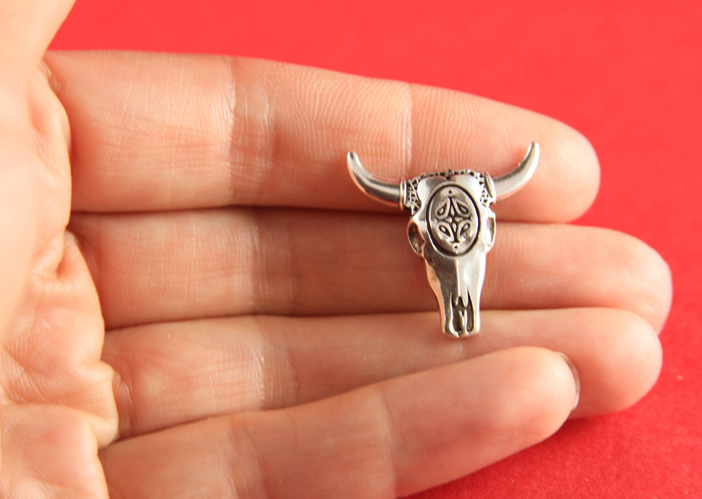 FS0158>>MADE in EUROPE 2 zamak bull skull sliders for 10mm flat leather cord, 10mm flat cord slider Qty2