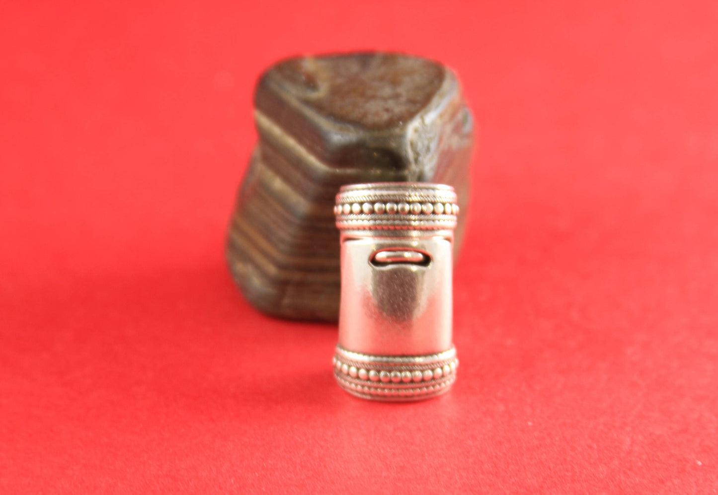 LC0014>>MADE in EUROPE zamak clasp for licorice cord, zamak clasp,  10x6mm  clasp Qty1
