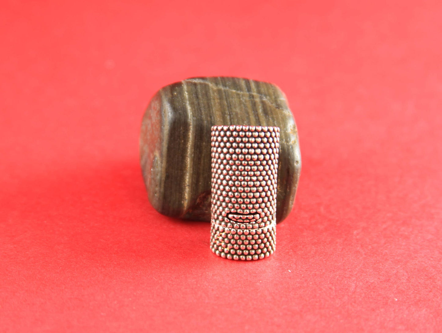 LC0013>>MADE in EUROPE zamak clasp, beaded licorice clasp, 10x6mm cord clasp, licorice clasp, Qty1