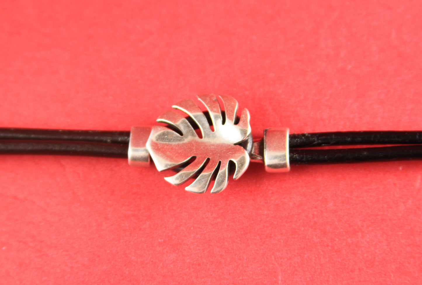 RC0045>>MADE in EUROPE zamak palm leaf clasp with slider, 3mm round cord clasp, silver leaf hook clasp (CRPs) Qty1