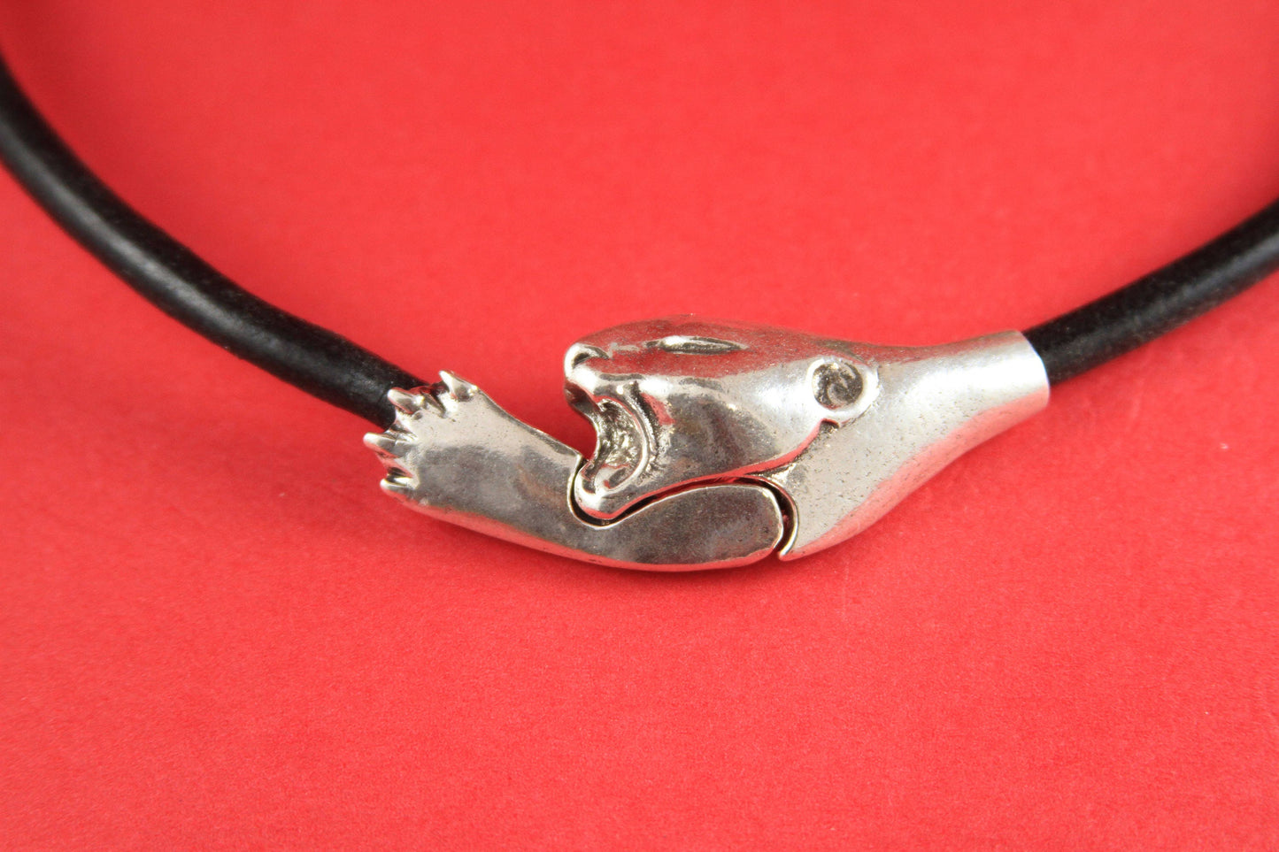 RC0013>> MADE IN EUROPE zamak panther clasp, 6mm cord magnetic clasp for necklace, 6mm round leather cord clasp  (TMpanteras) Qty1