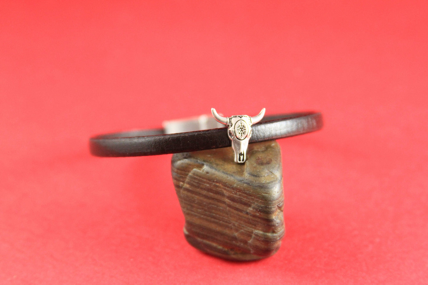 FS0232>>MADE in EUROPE 2 zamak bull skull sliders for 5mm flat leather cord, zamak slider for bracelet, 5mm flat cord slider Qty2