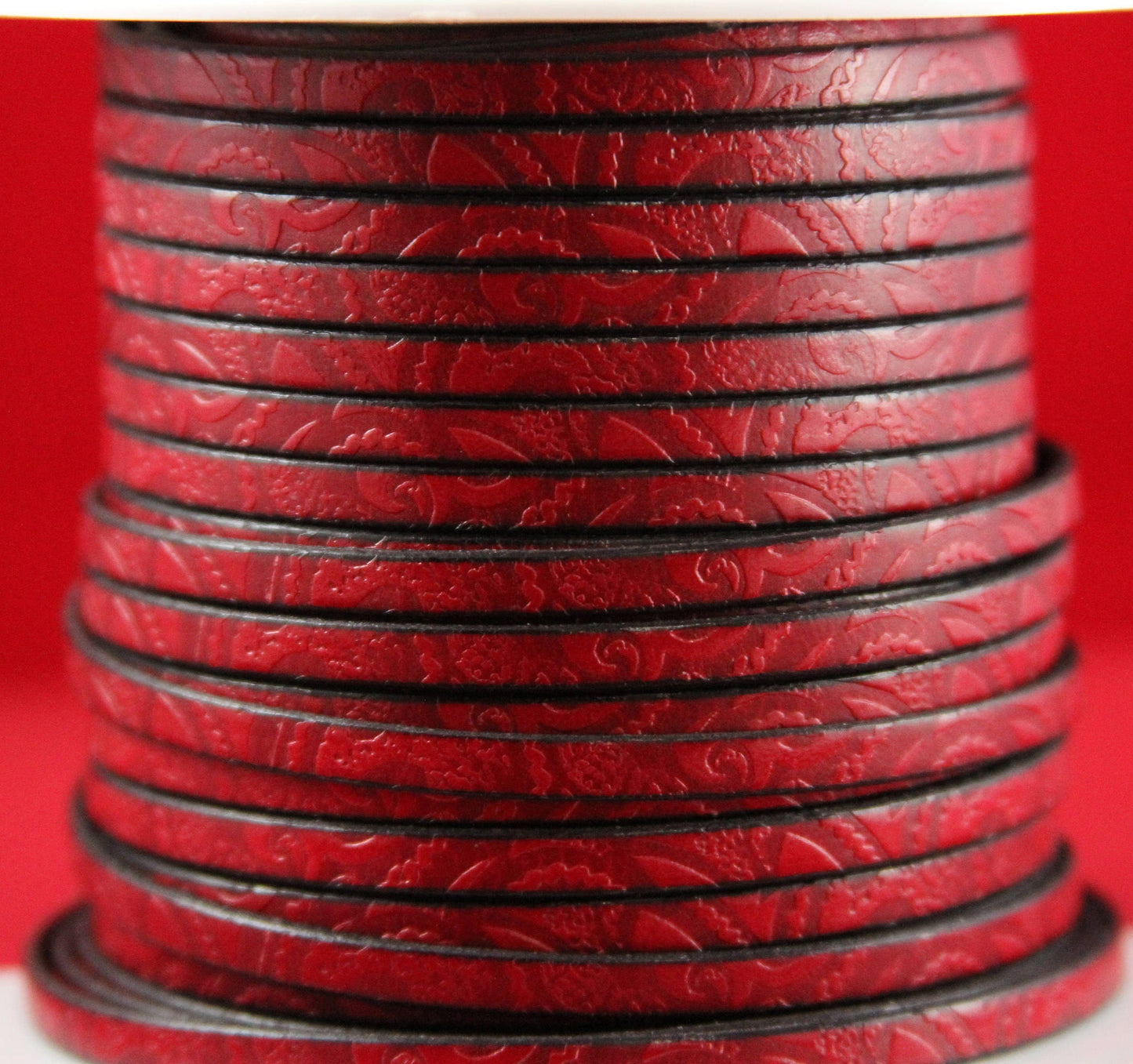 MADE in EUROPE 24'' flat 5mm engraved leather cord, 5mm flat leather cord, 5mm embossed leather cord (503/05/27)