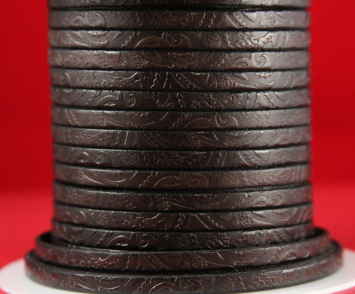 MADE in EUROPE 24'' flat 5mm engraved leather cord, 5mm flat leather cord, 5mm embossed leather cord (503/05/37)