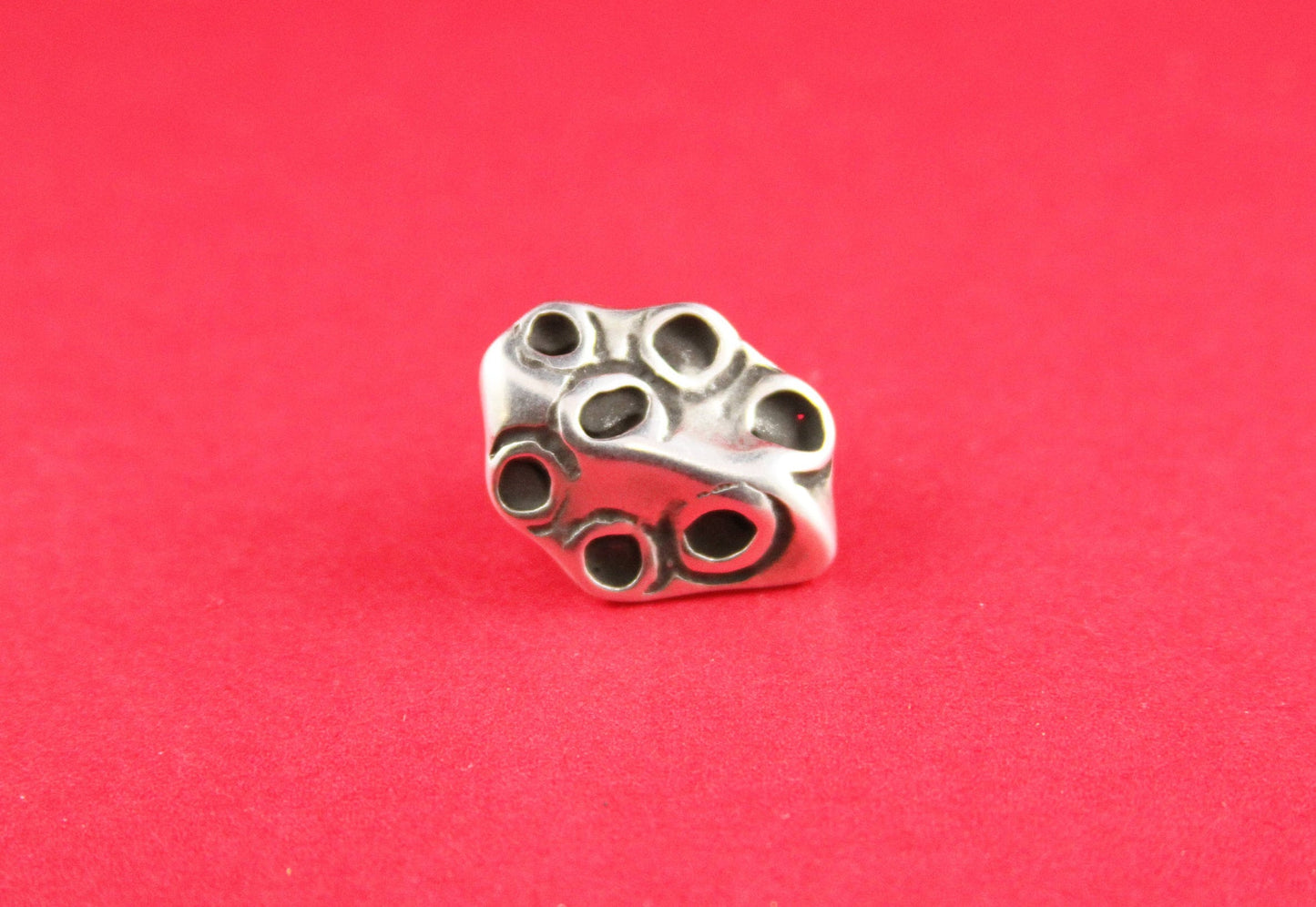 LS0025>>MADE IN EUROPE 2 zamak rock sliders, licorice slider, 10x6mm  sliders, silver rock sliders, Qty2