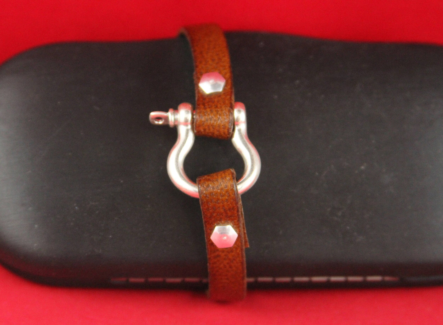 FC0155>>MADE in EUROPE zamak horseshoe shape clasp for 10mm flat cord, D-ring zamak clasp (TMN1S) Qty1