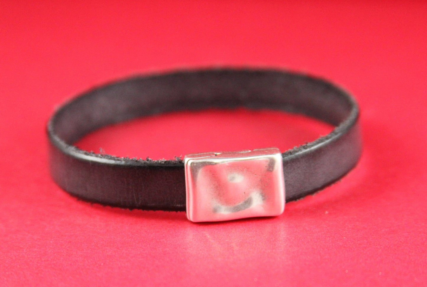 FC0129>>MADE in EUROPE zamak hammered  clasp, 10mm flat cord  clasp, 10x2mm clasp, Qty1