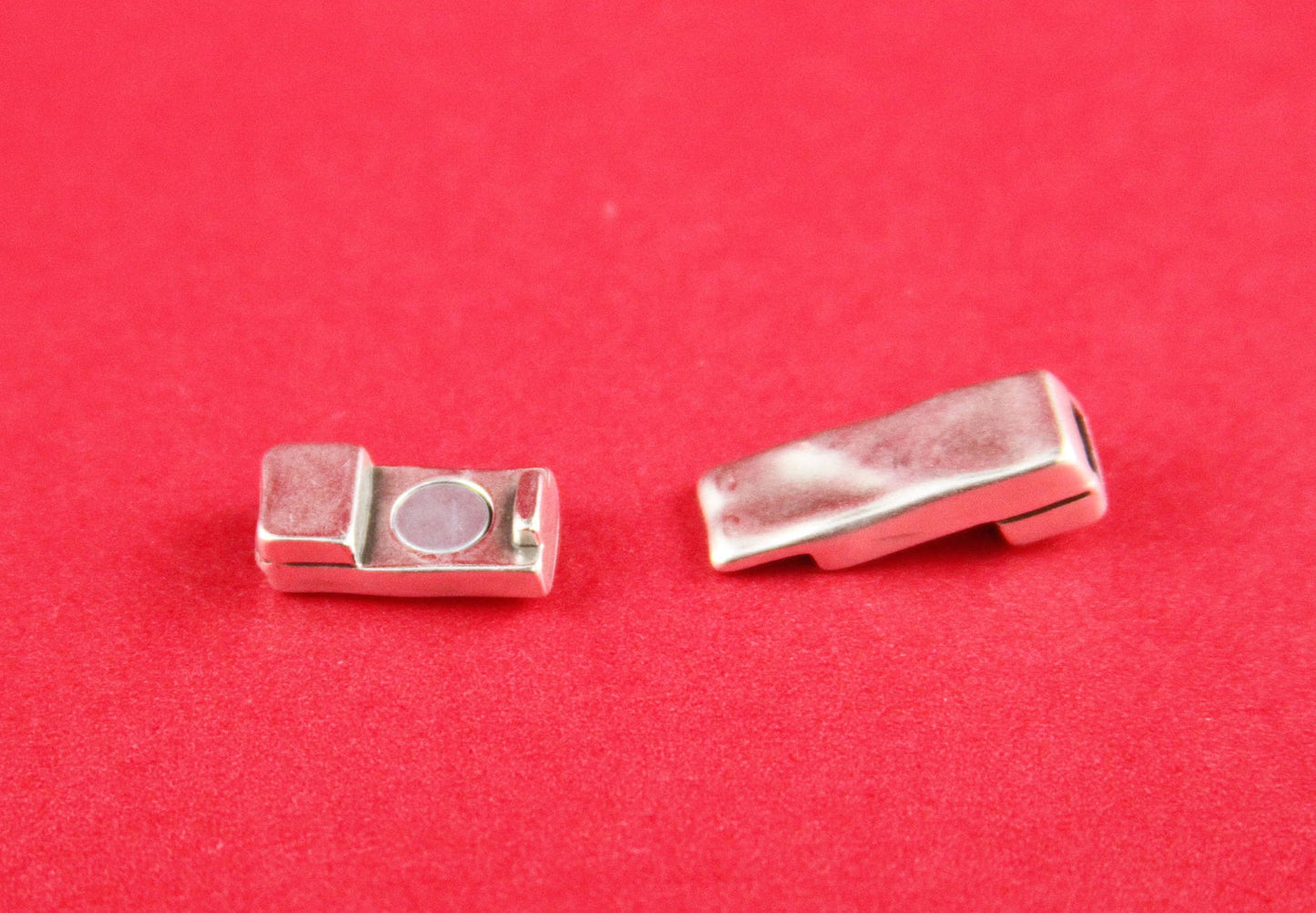 FC0135>>MADE in EUROPE 5mm flat cord clasp, zamak hammered clasp, zamak clasp,5mm flat cord  clasp Qty1