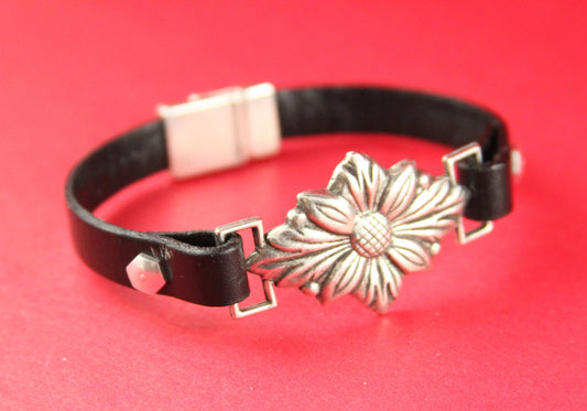 C0093>>MADE in EUROPE zamak flower connector, bracelet zamak component (7379s) qty1