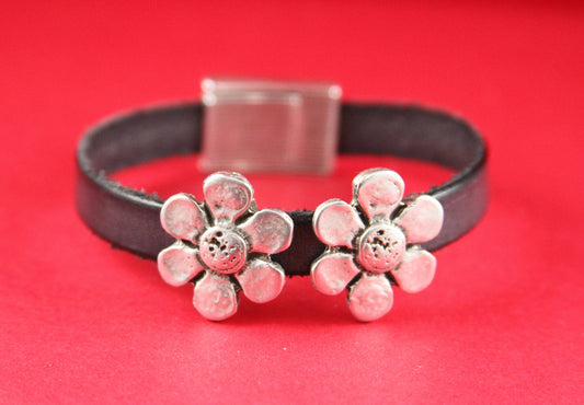 FS0182>>MADE IN EUROPE 2 zamak flower sliders 10mm flat cord, 10mm flat cord daisy slider, Qty2