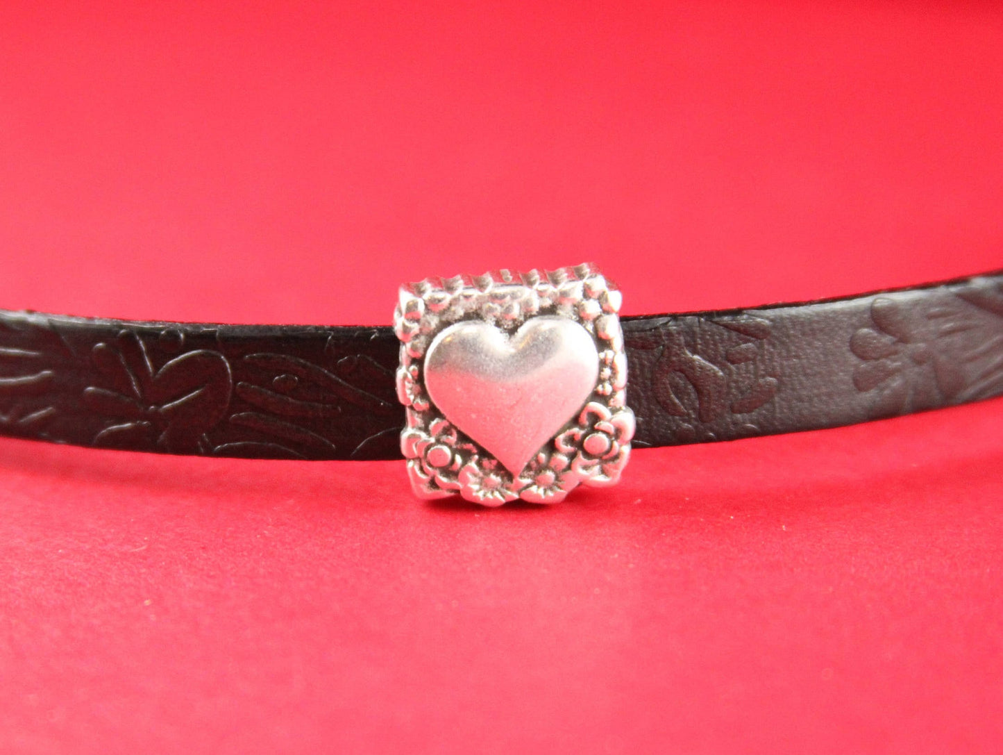 FS0227>>MADE in EUROPE 2 zamak heart sliders, 10mm flat cord slider, 10mm flat cord square slider qty2