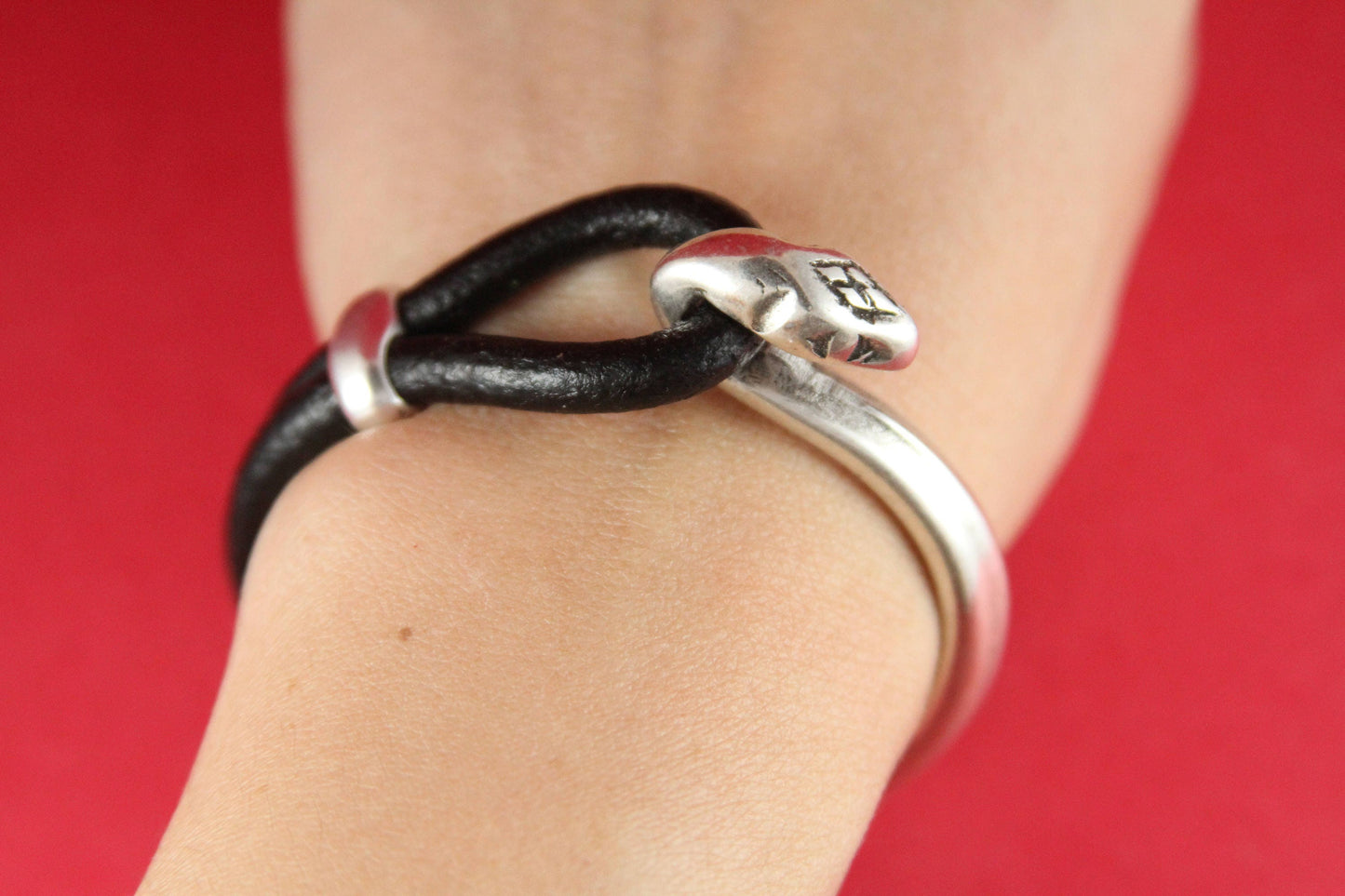B0016>>MADE IN EUROPE  zamak snake half bracelet with strand separator, bracelet hook clasp (6783S) qty 1set
