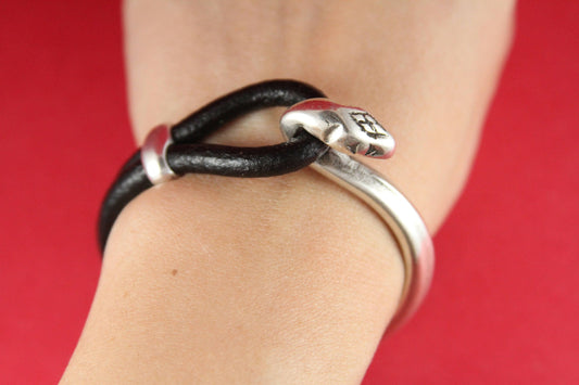 B0016>>MADE IN EUROPE  zamak snake half bracelet with strand separator, bracelet hook clasp (6783S) qty 1set