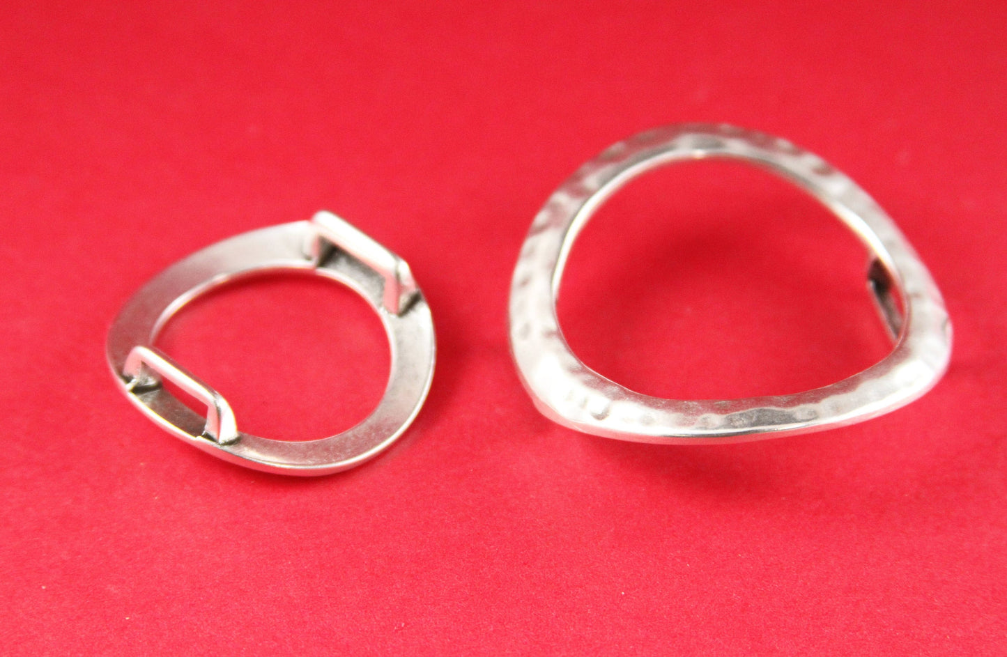 FS0024>>MADE IN EUROPE zamak 2 large round sliders,hammered circle sliders for 10mm flat cord, flat cord zamak slider(11241/11240-0077) Qty2