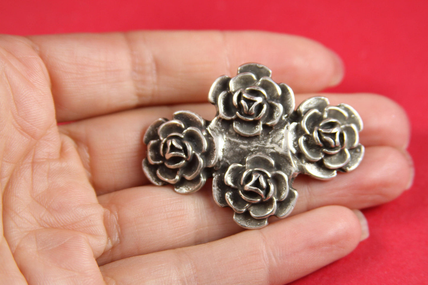 C0102>> MADE IN EUROPE  zamak flowers connector 10mm flat cord, 10mm flat cord connector, Qty1