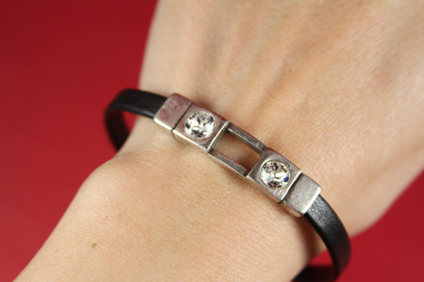 C0099>>MADE in EUROPE  flat cord zamak connector,  6mm cord Swarovski crystal connector, connector with Swarovski crystal Qty1