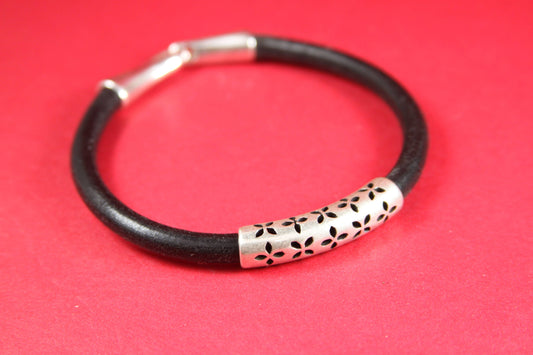 RS0081>>MADE in EUROPE zamak 5mm tube, 5mm hole zamak tube slider, round cord tube qty1