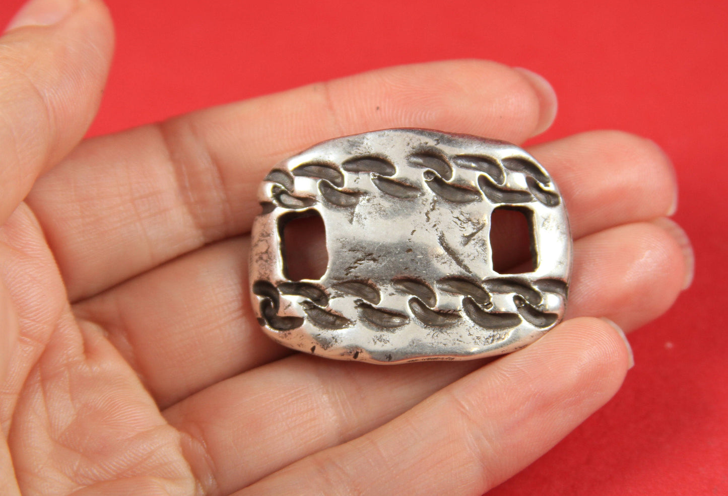 C0115>>MADE in EUROPE hammered zamak connector, flat cord connector, flat leather cord connector  Qty 1