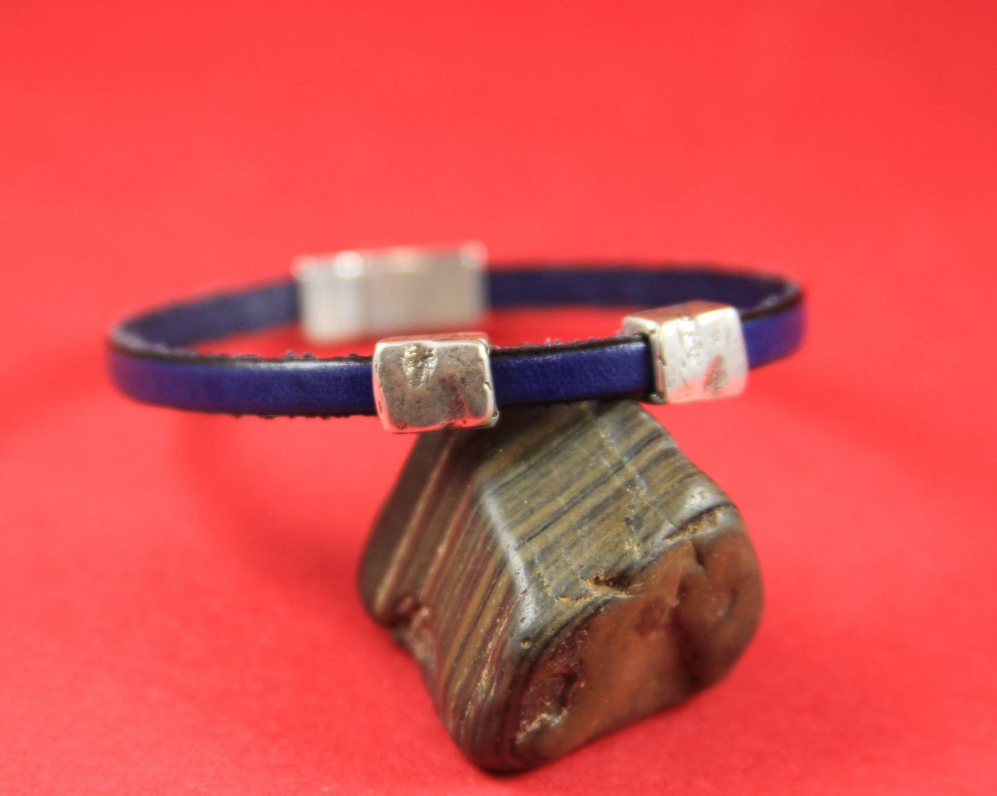FS0293>>MADE in EUROPE 2 zamak hammered sliders for 5mm cord, flat cord slider, zamak hammered slider qty2