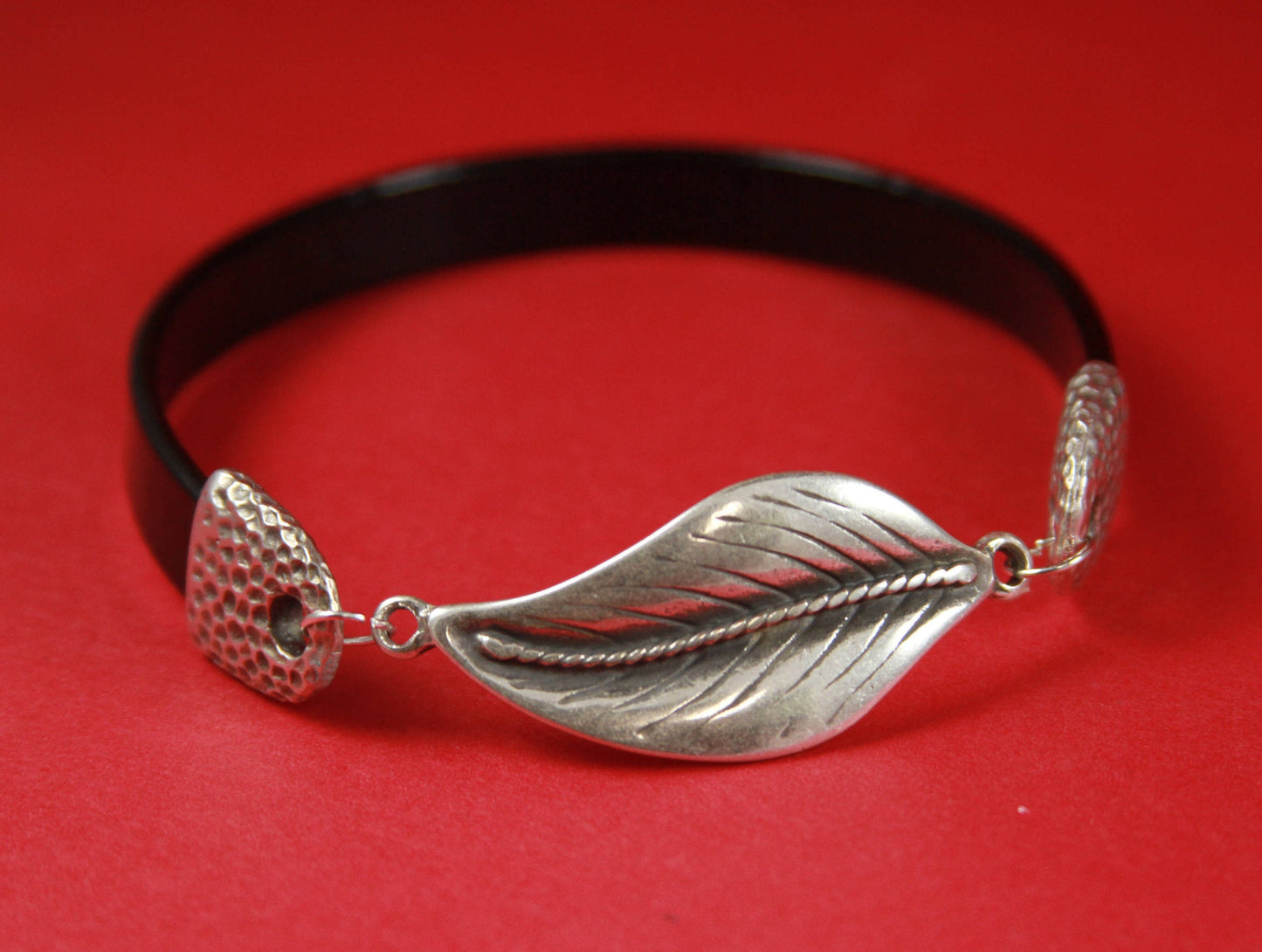 C0009>>MADE in EUROPE zamak leaf connector, bracelet connector, bracelet leaf connector qty 1