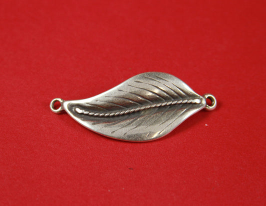 C0009>>MADE in EUROPE zamak leaf connector, bracelet connector, bracelet leaf connector qty 1