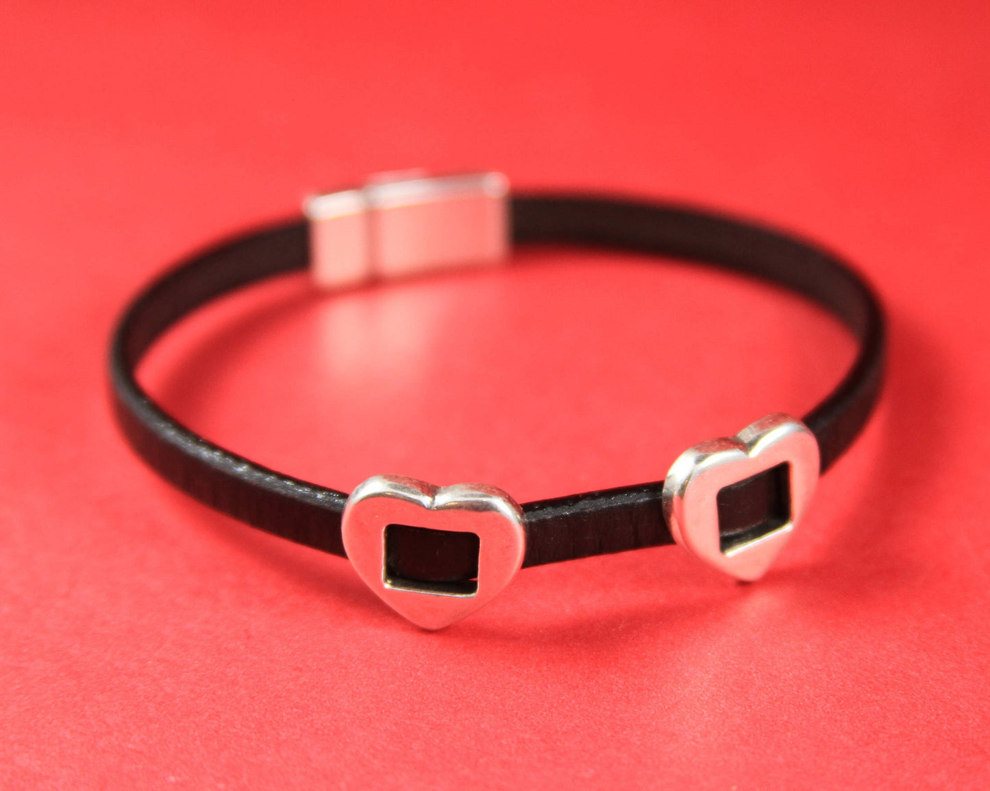 FS0282>>MADE in EUROPE 2 zamak heart sliders for 5mm cord, flat cord heart  slider, silver heart slider  qty2