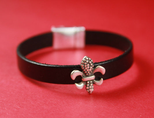 FS0321>>MADE IN EUROPE 2 zamak fleur de lis slider for 10mm flat cord, 10mm flat cord flower slider,  Qty2
