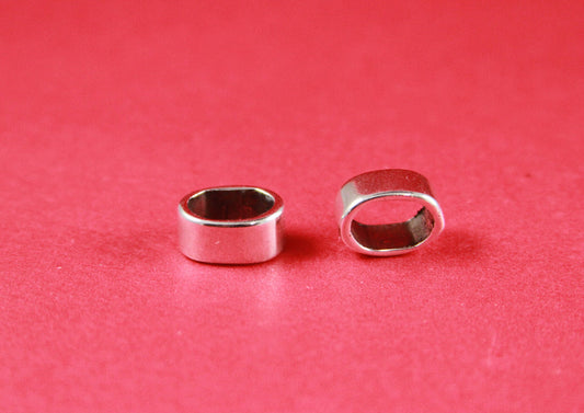 LS0052>> MADE IN EUROPE 4 zamak ring sliders, licorice ring slider, 10x6mm  sliders, silver ring sliders Qty4