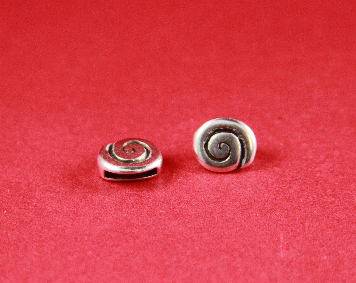 FS0244>>MADE IN EUROPE 2 zamak seashell sliders, sliders for flat cord, 10mm flat cord sea shell slider (Ablz171) Qty2