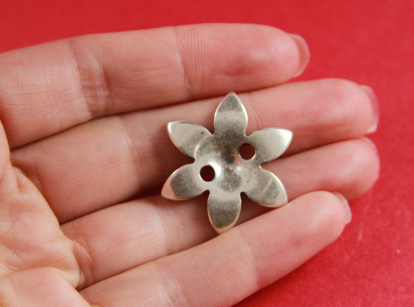 RS0066>>MADE IN EUROPE 2 zamak flower sliders, zamak flower button, round cord flower slider, 2.5mm leather  slider Qty2