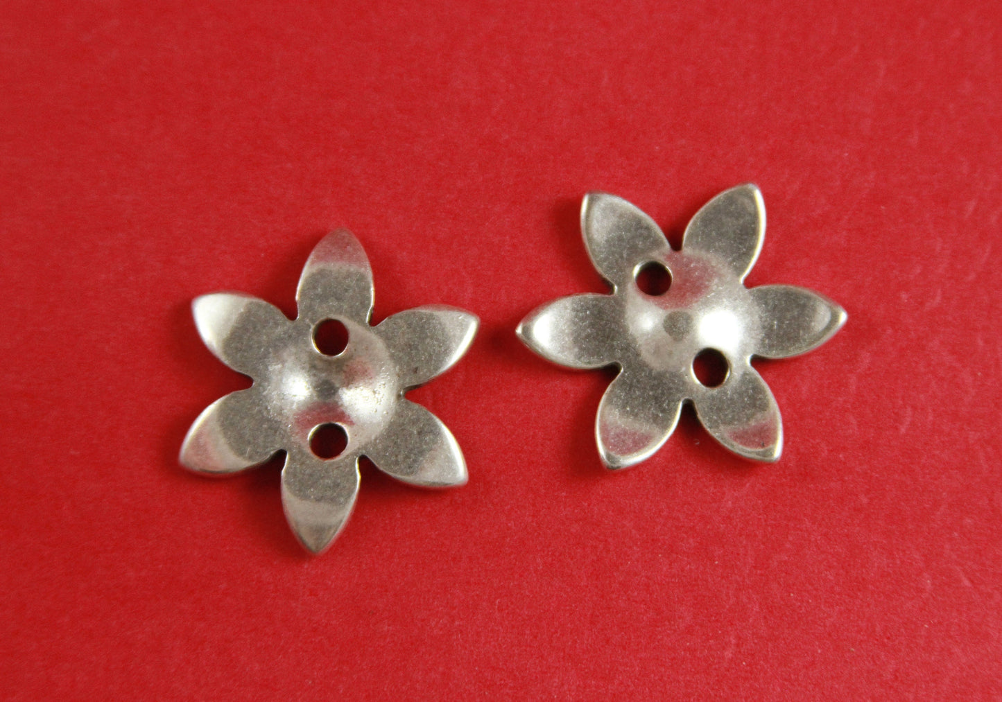 RS0066>>MADE IN EUROPE 2 zamak flower sliders, zamak flower button, round cord flower slider, 2.5mm leather  slider Qty2