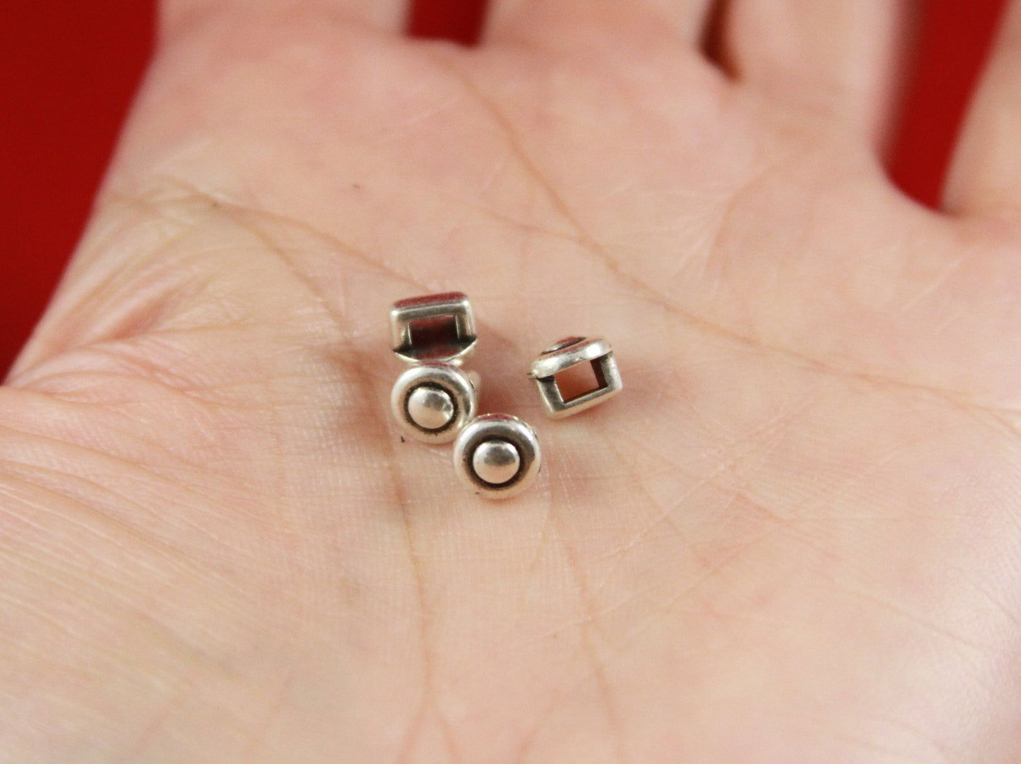 FS0483>>MADE IN EUROPE 4 zamak round sliders, flat 3mm cord sliders, 3mm flat cord sliders, silver round sliders Qty4