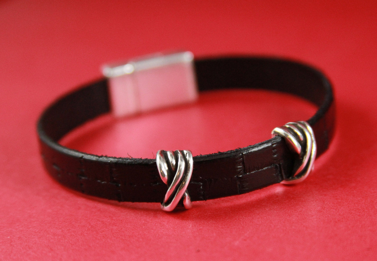 FS0289>>MADE IN EUROPE 2 zamak flat cord twisted sliders, flat cord twisted slider, 10mm flat cord twist sliders .Qty2