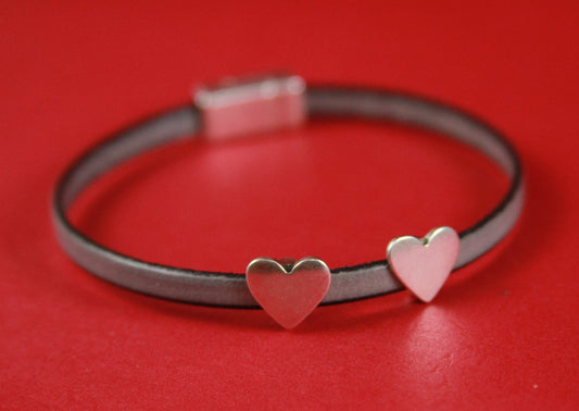 FS0334>>MADE in EUROPE 2 zamak heart sliders for 5mm cord, flat cord heart  slider, silver heart slider qty2