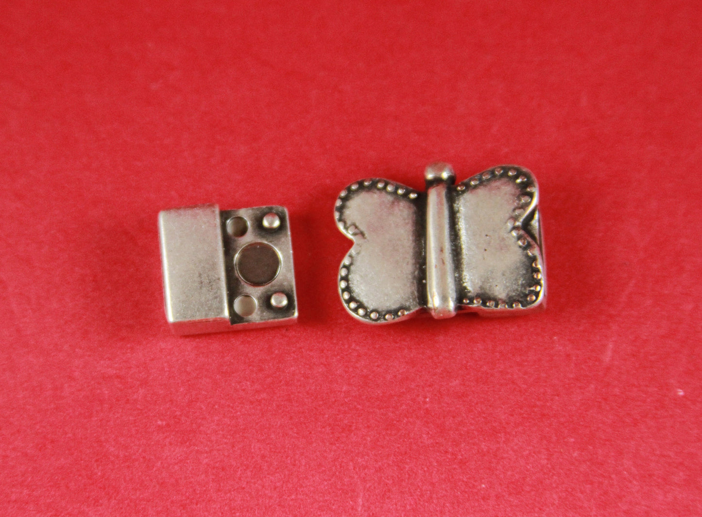FC0050>> MADE in EUROPE flat leather cord butterfly clasp, rustic butterfly clasp, 10mm flat hole clasp Qty1