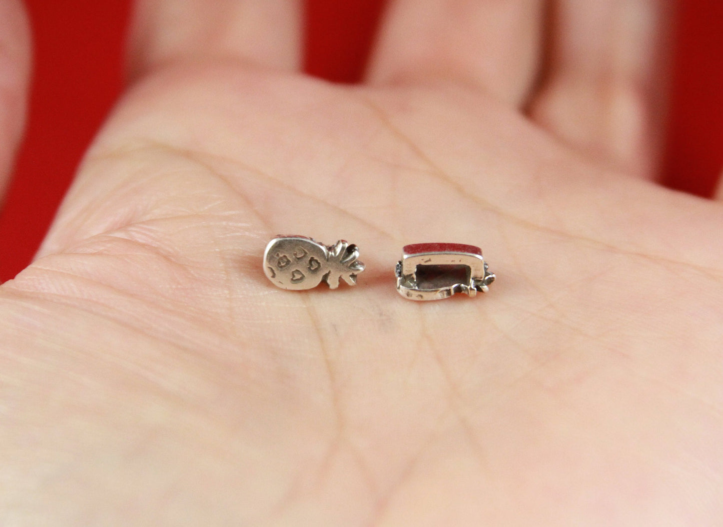 FS0253>>MADE in EUROPE 4 zamak pinapple sliders, 5mm flat cord zamak pinapple slider, pinapple slider for 5mm cord Qty4