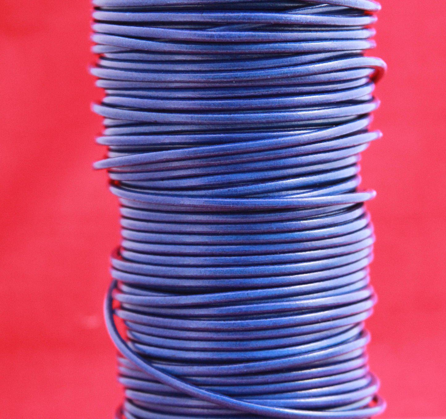 MADE in EUROPE 2 yards of 3mm blue leather cord, 3mm round leather cord, genuine leather cord (MARR3AZV)