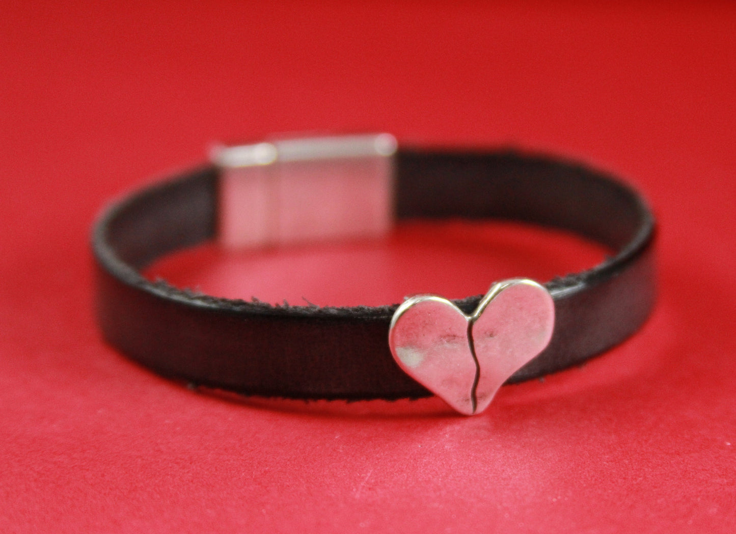 FS0314>>MADE in EUROPE 2 zamak broken heart sliders, 10mm flat cord slider, 10mm flat cord heart sliders qty2