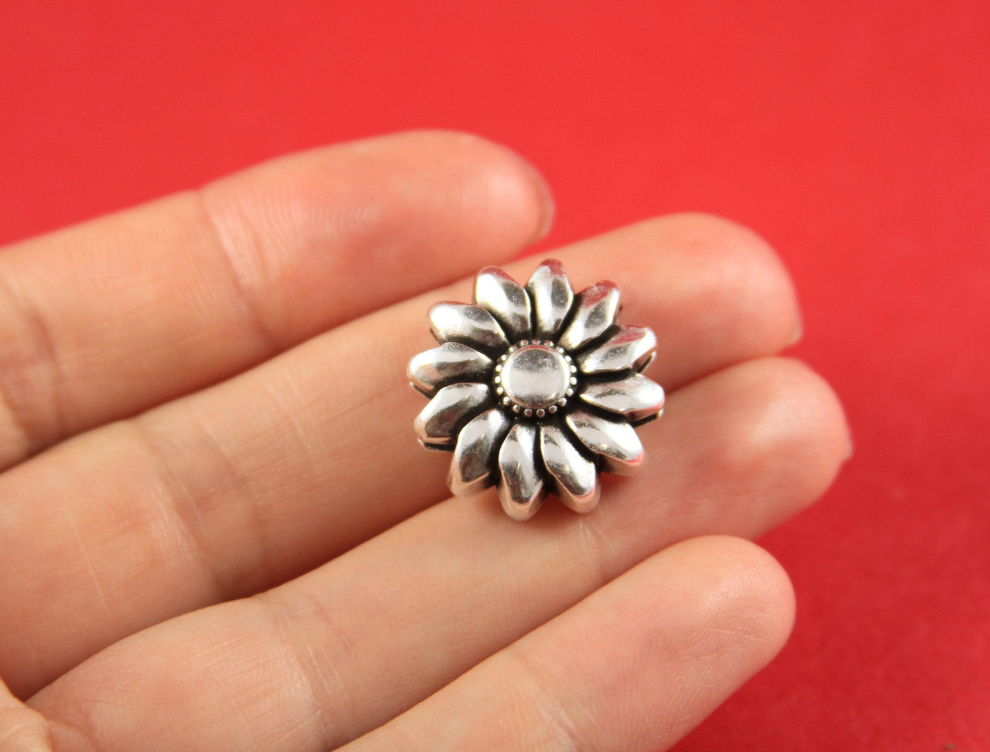 FS0019>>MADE IN EUROPE 2 zamak flower sliders 10mm flat cord, 10mm flat cord daisy slider, sunflower slider for 10mm flat cord Qty2