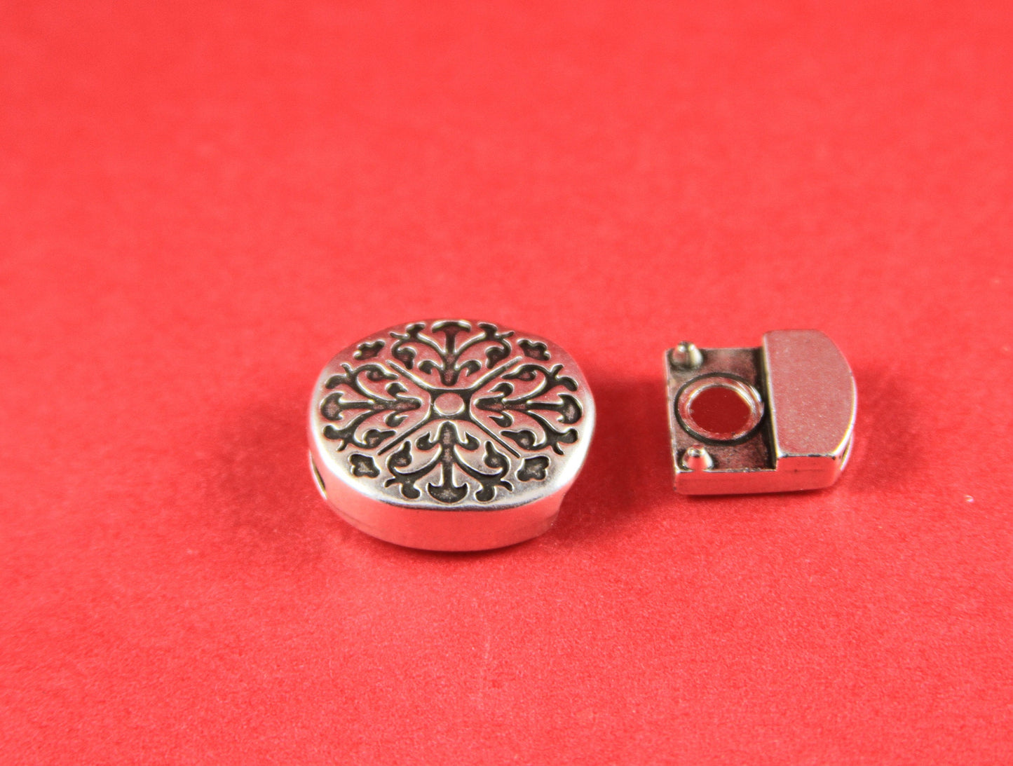 FC0028>>MADE IN EUROPE zamak clasp, flat leather cord clasp, 10mm engraved clasp, 10mm cord clasp Qty1